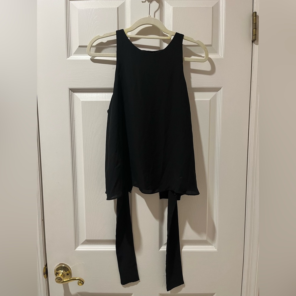Open-back Tie Black Blouse